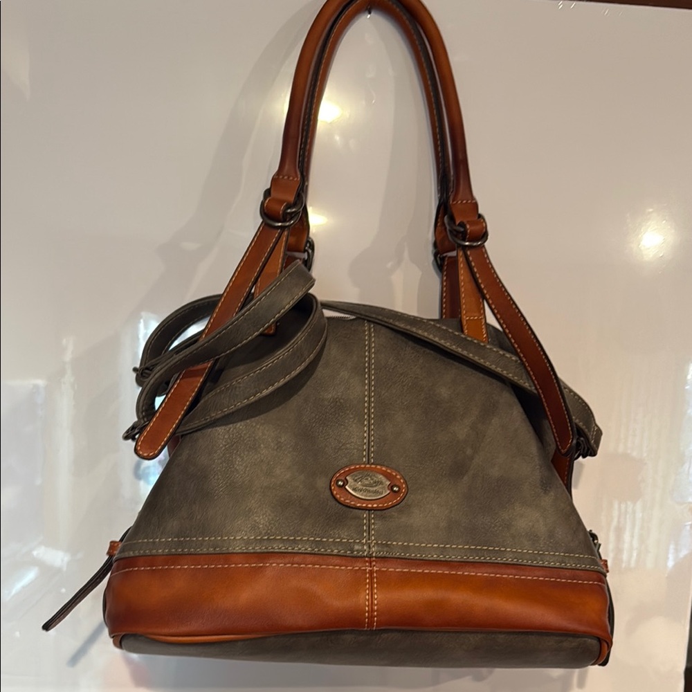 Gray and Brown Shoulder Bag with Vintage-Inspired Aesthetic